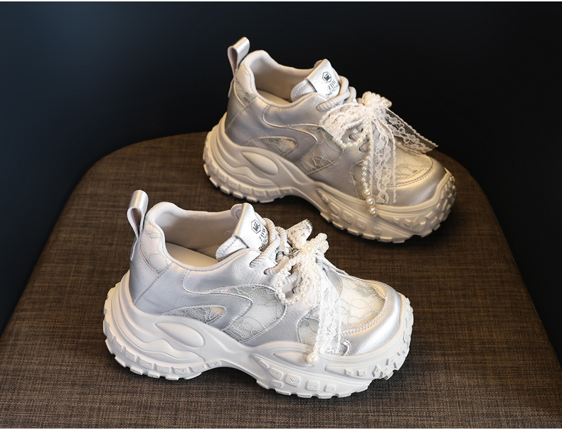 Giày sneaker nữ đế dày tăng chiều cao, phối ngọc trai và nơ, phong cách bánh xốp — Màu be chi tiết 5