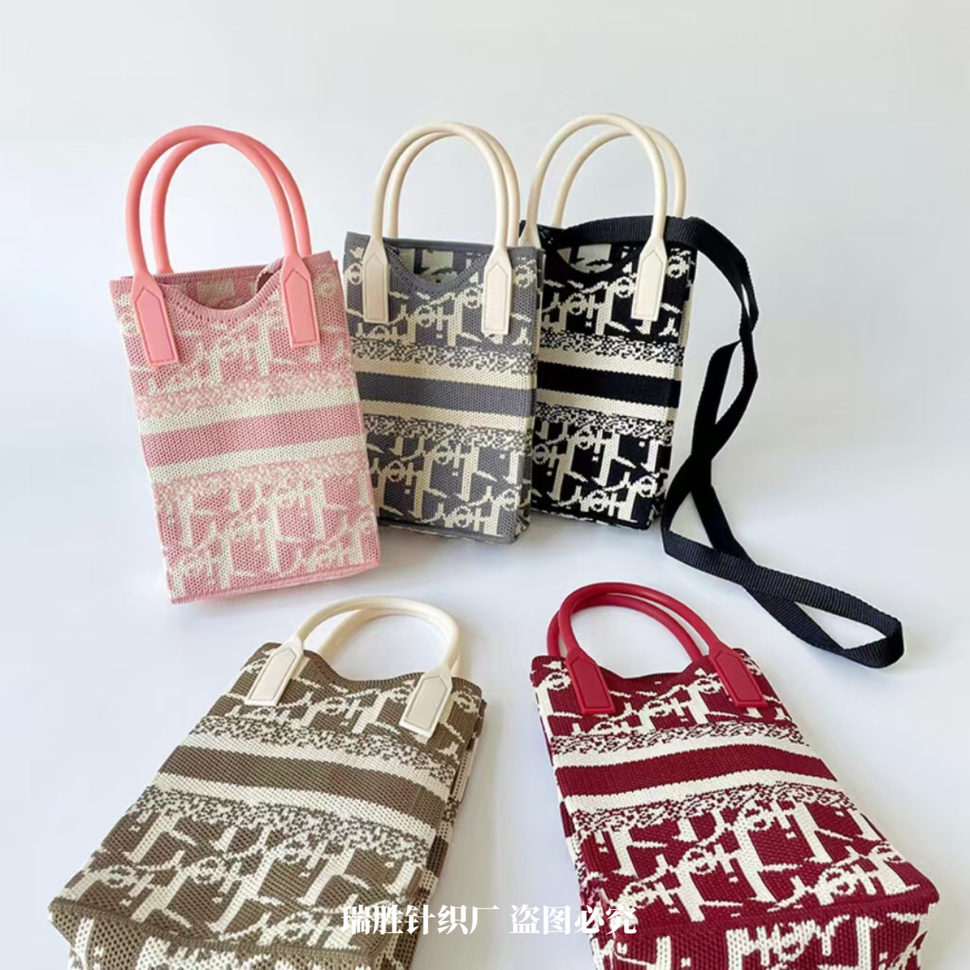 핑크 하트 모양의 미니 휴대 전화 가방 틈새 디자인 어깨 대각선 가방 동전 지갑 작은 사각형 가방 공장 직접 판매