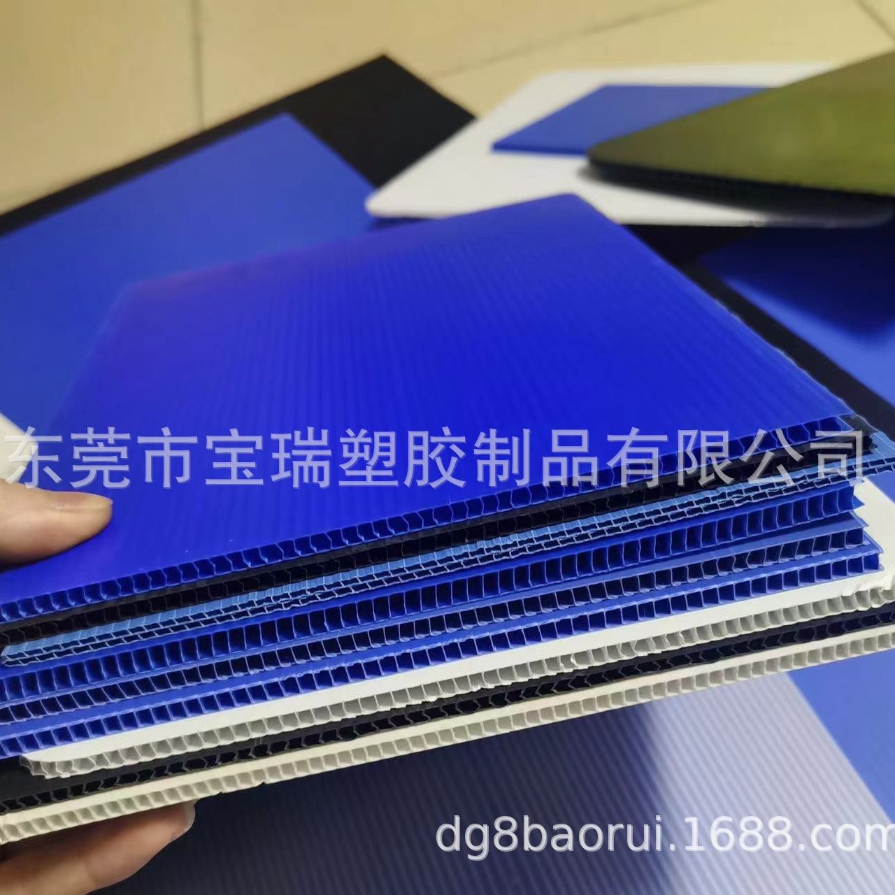 pp塑料隔板瓦楞空心胶板加厚中空板封边白蓝黑防水挡板加硬