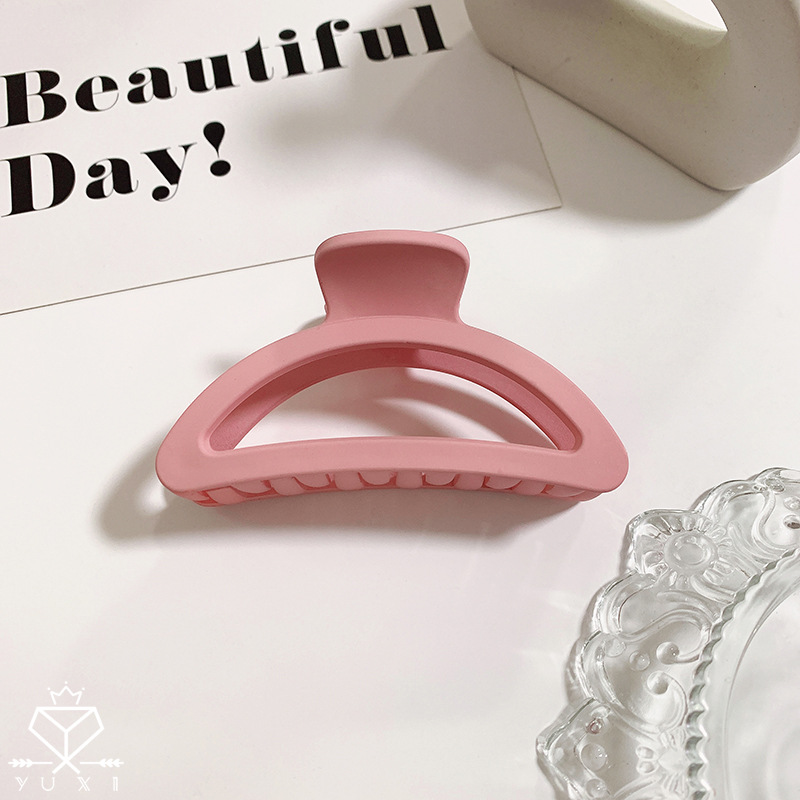 Estilo coreano nueva pinza de pelo curvada de tamaño medio agarre de pelo ámbar updo clip de pelo temperamento cabeza trasera cola de caballo clip tocado