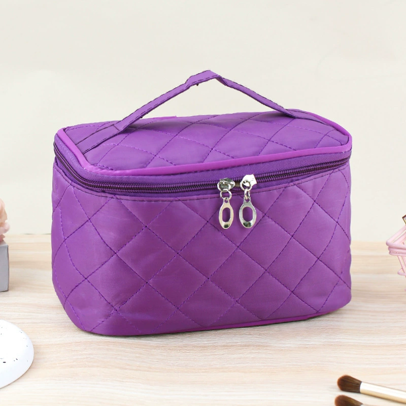 Cosmetic Bag, Large Handheld Organizer, Diamond-Quilted Makeup Case, Foldable Handle