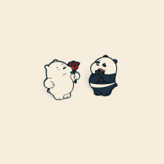 New couple's flower small bear brooch for men and women, cute Japanese cartoon metal badge pin, student book packaging decoration