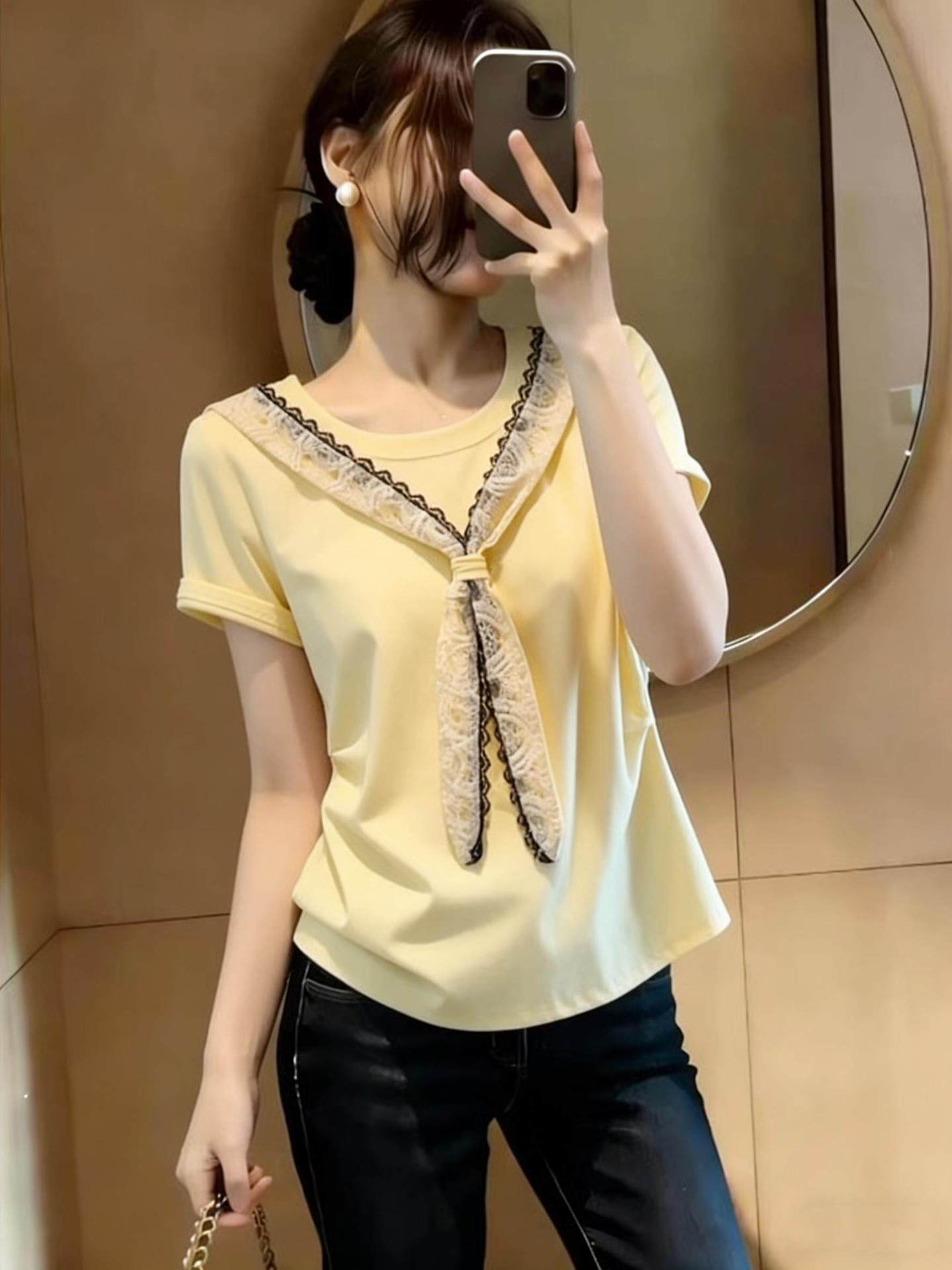 Áo thun nữ tay ngắn cổ tròn ren vai phối khăn choàng, form rộng thoải mái — màu đen chi tiết 1