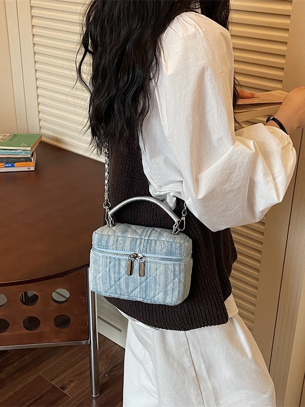 Pequeño viento de moda bordado a cuadros de diamante bolso de mano para mujeres 2026 nuevo denim ligero de lujo cadena mochila