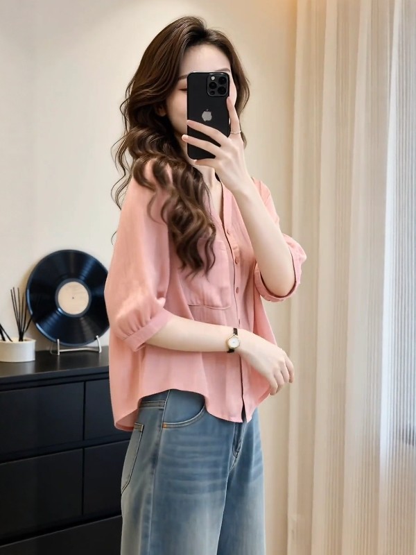 Áo sơ mi nữ cổ V tay lỡ phong cách Pháp, kiểu dáng thanh lịch tôn dáng — màu xanh nhạt