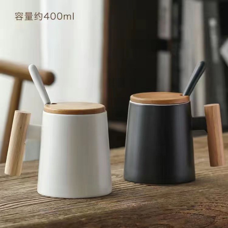 초특가 한정 수량 초고속 할인! 원뿔형 싱글 컵 (블랙/화이트) 뚜껑 & 스푼 세트