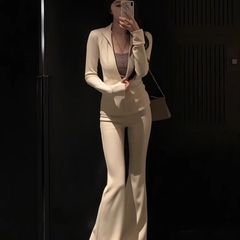 杏色运动休闲套装女春秋2025修身显瘦超火网红卫衣微喇叭裤两件套