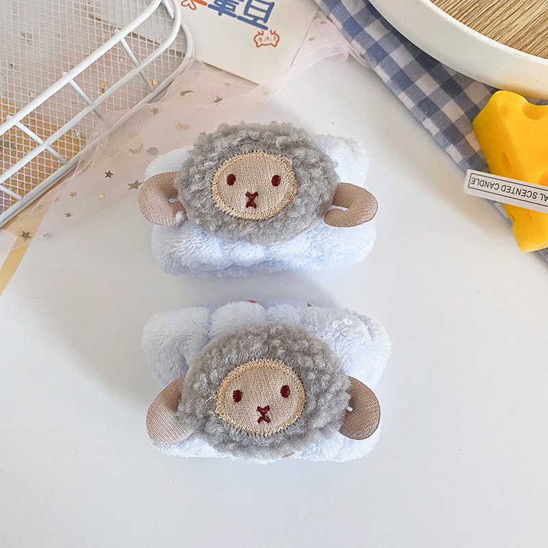 INS estilo de oveja tiene una oveja de dibujos animados de animales de lavado de cara correa de muñeca banda de pelo hembra Linda correa de muñeca artefacto absorbente manga a prueba de humedad