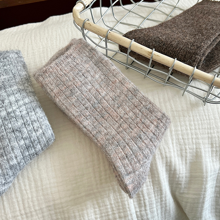 60g Weight Socks Classification Socks Lingerie Type A Pair Quantity Holiday, Banquet, Travel Occasion Solid Color Pattern Winter Season Women's Gender Elegant, Lady Style Elegant Lady Women's Solid Color Wool Crew Socks A Pair 5