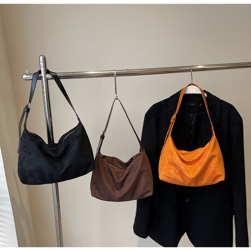 Autumn/Winter Uncommon Shoulder Underarm Tote Bag Korean Style Velvety Large Women's Fashion Crossbody Bag