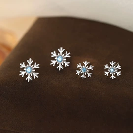 耳钉;项链;戒指