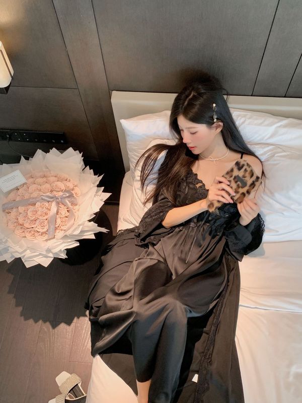 法式浪漫吊带睡裙超长女带胸垫宫廷风睡袍丝质两件套高级感睡衣|undefined