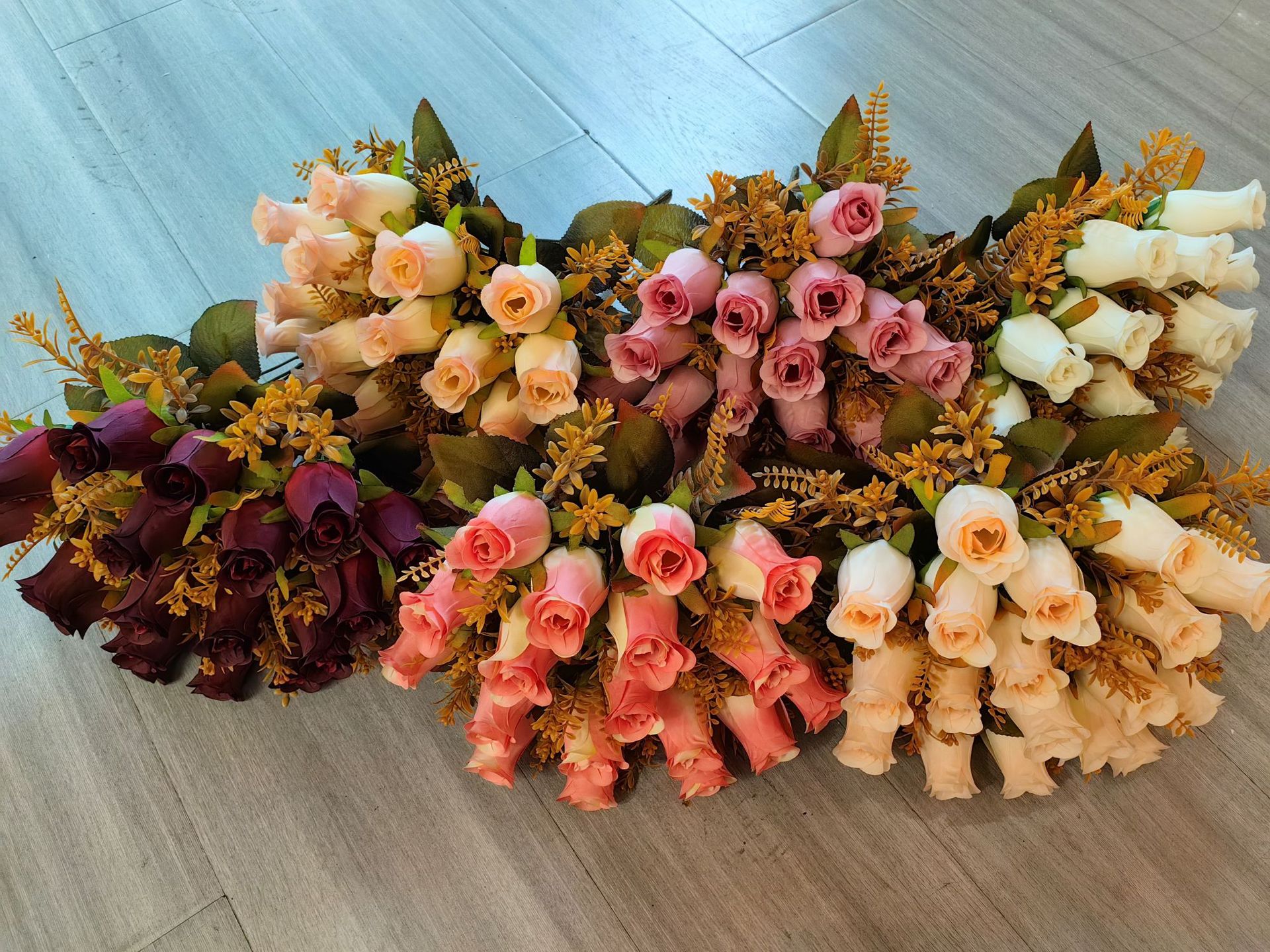 18 brotes de mano simulación de flores falsas rosas decoración floral ramo de boda