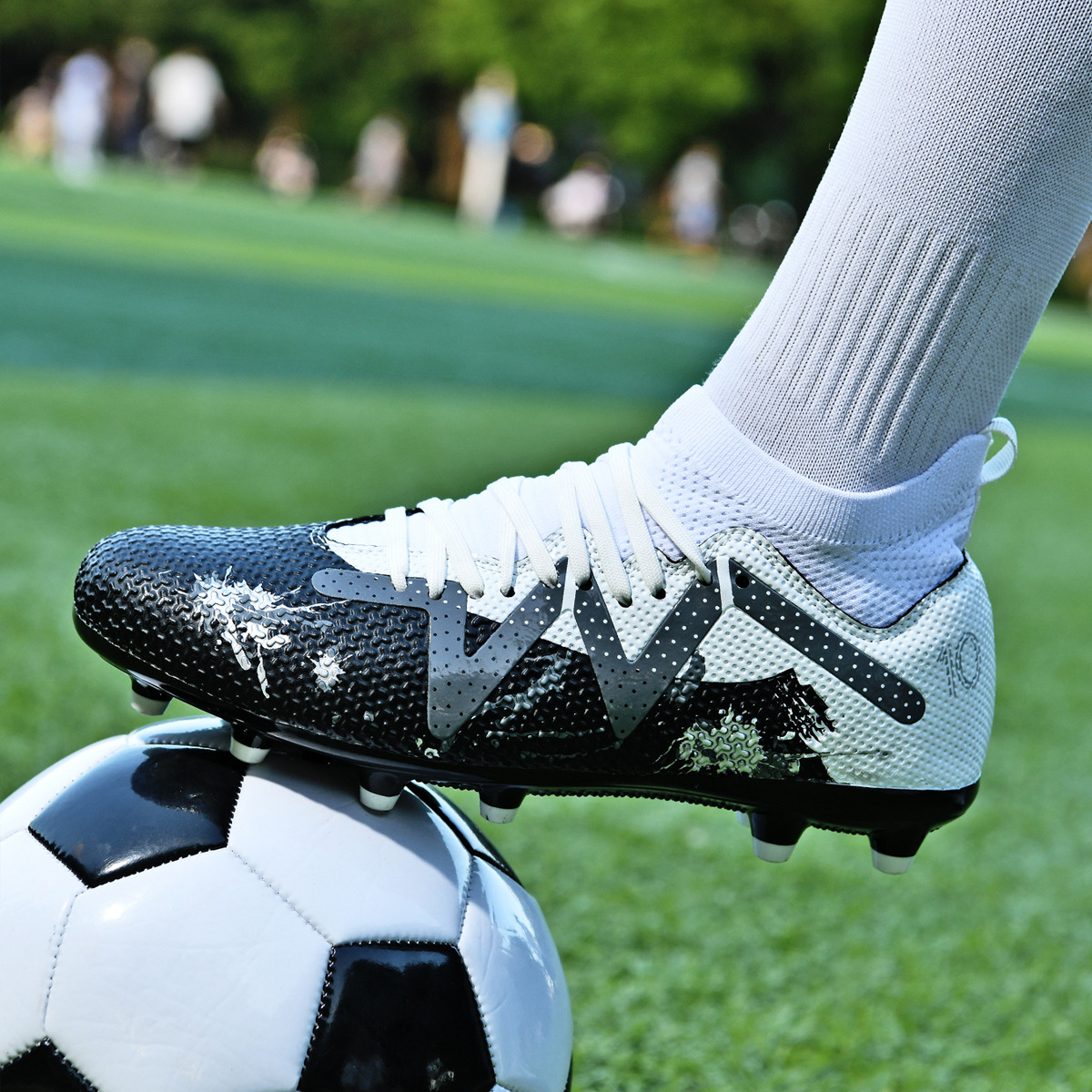 ShoeGlobe Scarpe da calcio transfrontaliere AG lunghe TF con punte rotte alte per uomo e donna, vendita diretta all'ingrosso_voghion.com