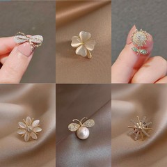 日韓百搭貓眼石蝴蝶結胸針女防走光四葉草別針合金鑲鑽潮流領針