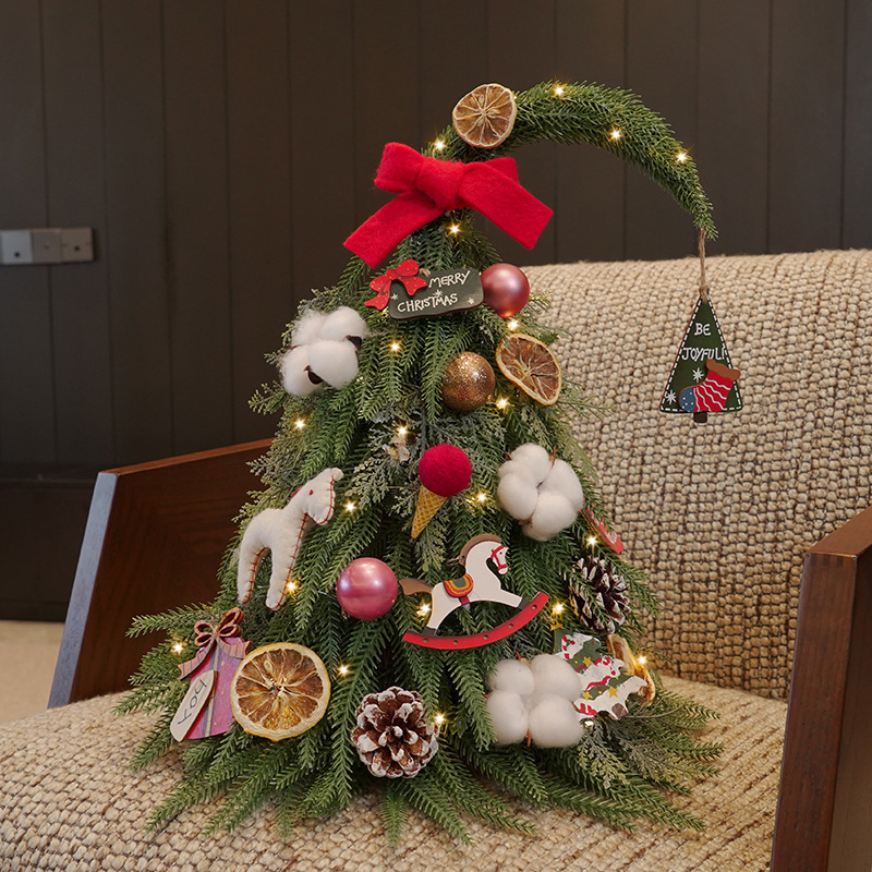 新しいクリスマスツリー純粋な PE シミュレーションノーベル松の木高級レストランホテルのデスクトップ装飾品クリスマス装飾品卸売|undefined