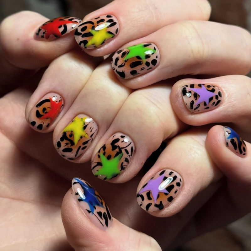 Cross-Border Leopard Print Wearable Nails with Colorful Stars, Cute and Cool Girly Style, Short Oval Press-On Fake Nails Cross-Border Leopard Print Wearable Nails with Colorful Stars, Cute and Cool Girly Style, Short Oval Press-On Fake Nails