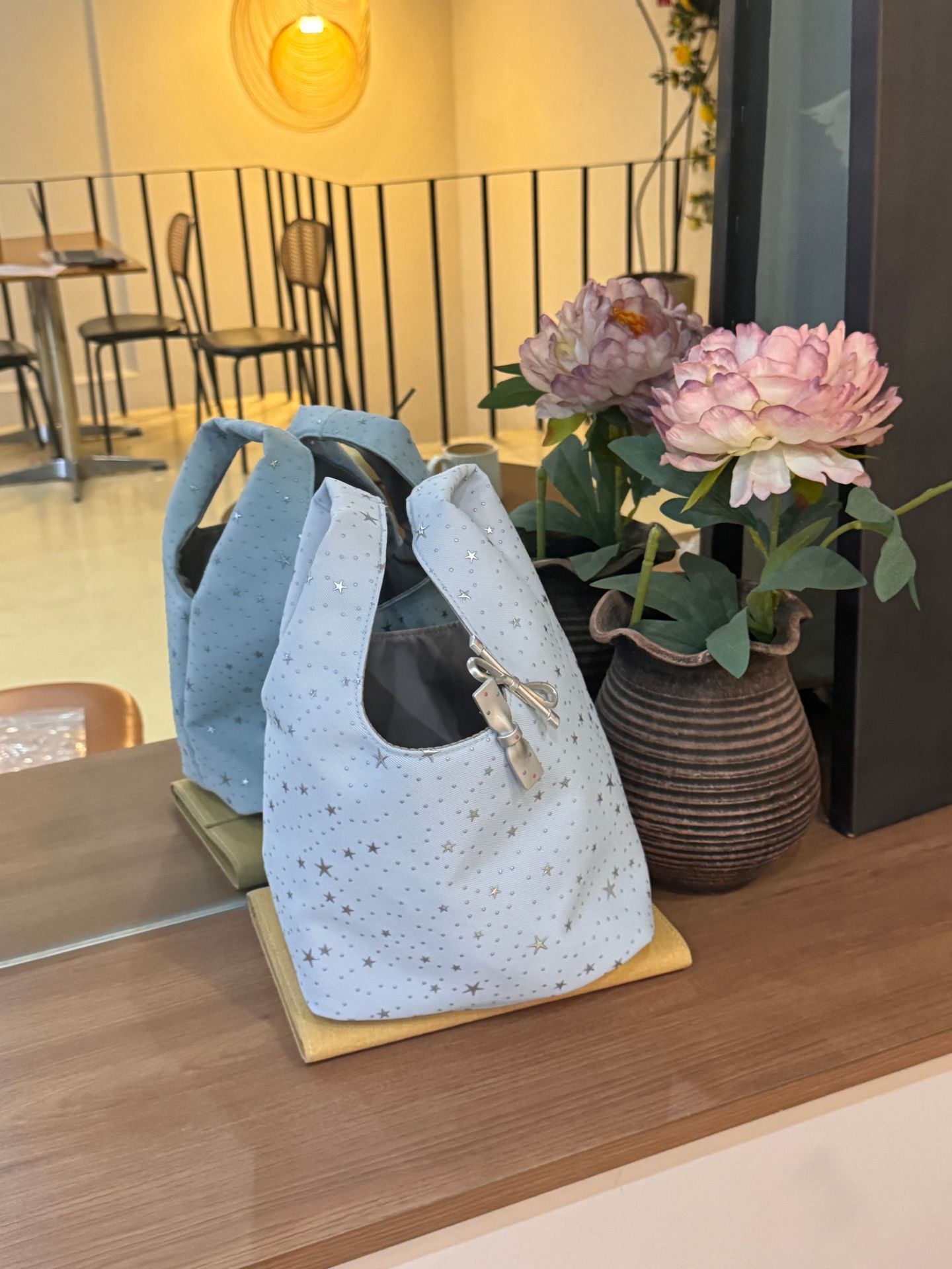 Coreano de alta calidad sensación de estrellas bolso de mano simple de viaje versátil bolsa de almacenamiento para el trabajo misceláneos bolso de cubo de mano para chicas image 8