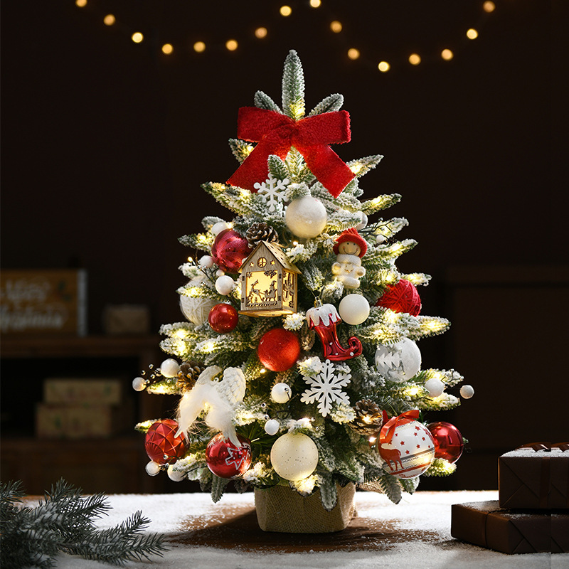 Hong Kong Heng Comercio exterior Corea del Sur nuevo pequeño árbol de Navidad traje de hojas mixtas decoraciones de Navidad nieve árbol de simulación