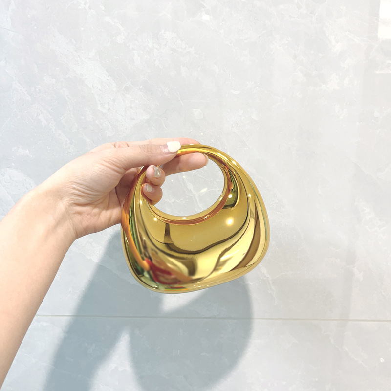 Cross-border Explosive High-end Sense Simple Acrylic Moon Bag European and American Fashion Candy Color Western Style Portable Bright Women's Bag