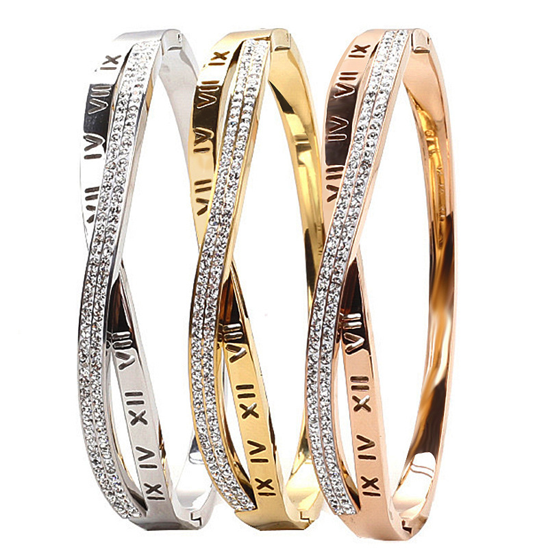 Estilo americano europeo y americano Cruz romana titanio acero pulsera hueco mujer carta hebilla pulsera oro estrellado pulsera