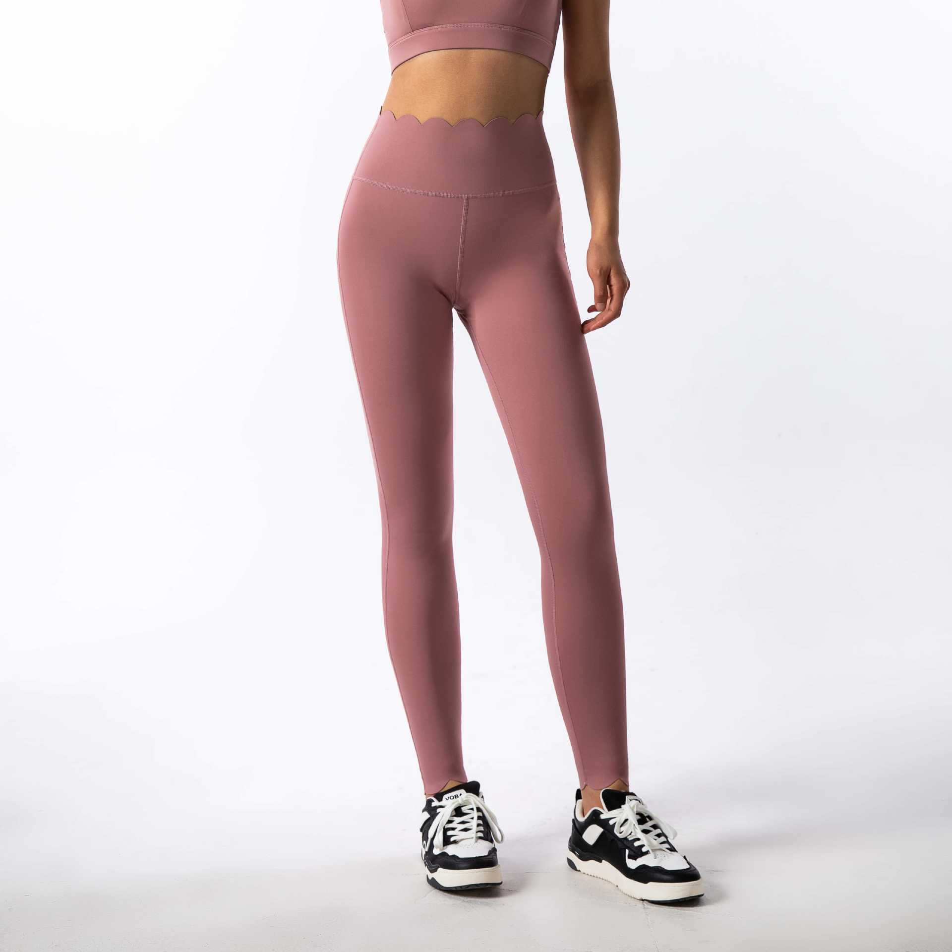 Europa y América transfronterizas damas piel de yoga de encaje pantalones apretados de elevación de cadera pantalones deportivos de adelgazamiento para montar pantalones de ejercicio