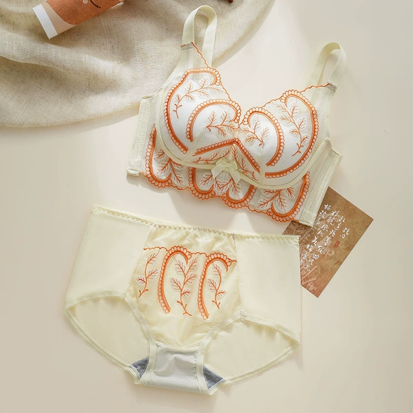 Set, champagne color
