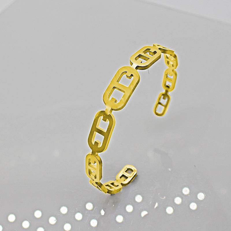 Retro Geometric Stainless Steel Plating Bangle 1 Piece