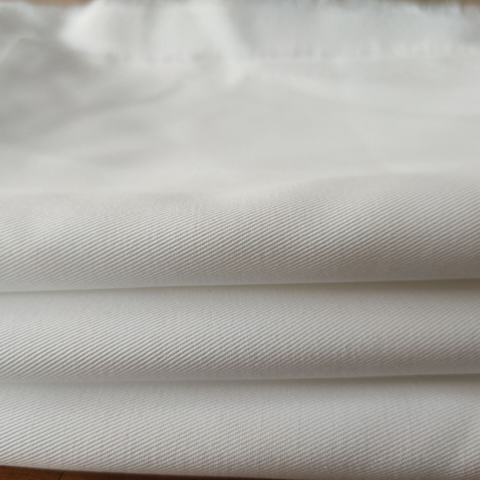 涤棉斜纹纱卡 棉卡呢  箱包工作服帽子围裙鞋材校服面料