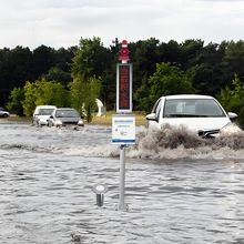 �����eˮҺλ�O�yˮ�� �����̈����з����p�ķeˮ����ھ��O�yվ