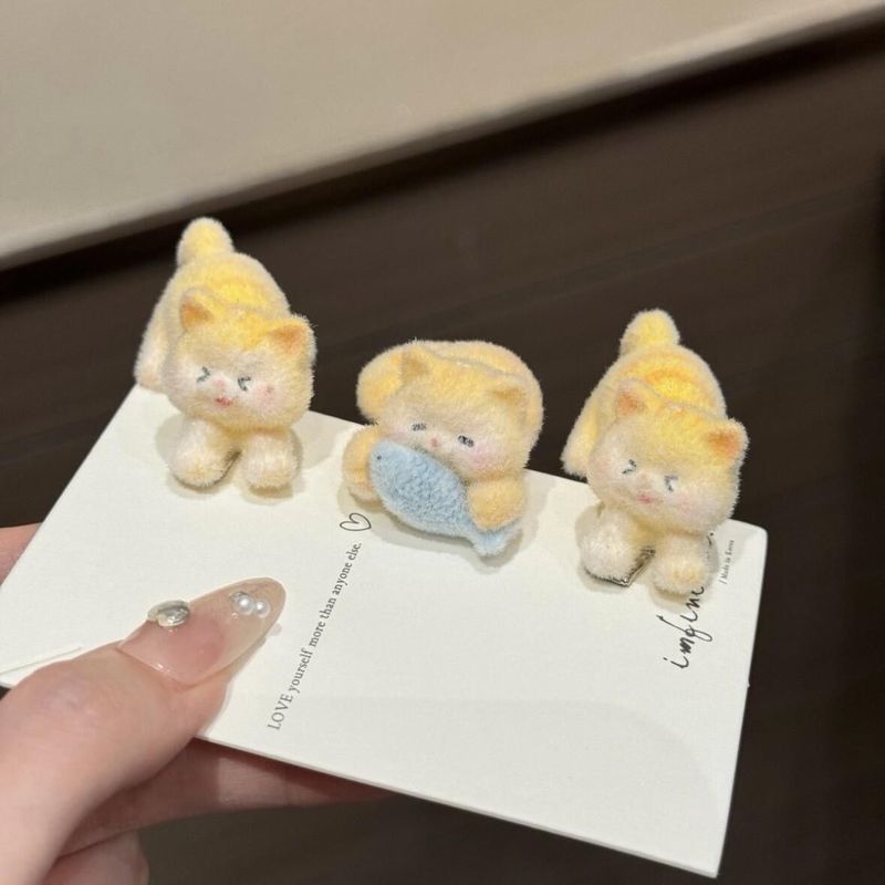 漫画の子猫が魚を食べるヘアピン、ガーリーハート前髪クリップ、細かい髪の整理アーティファクト、甘いサイドクリップヘアピンヘアアクセサリー|undefined