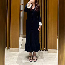 S家优雅气质高端女装2025秋季新款优雅风喇叭袖长款针织连衣裙女