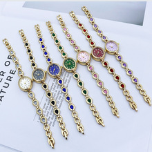 �¿�r�����eŮʿʯӢ���羳���Q�r�b��朱�С�ɚ��|���sˮ��Ů��