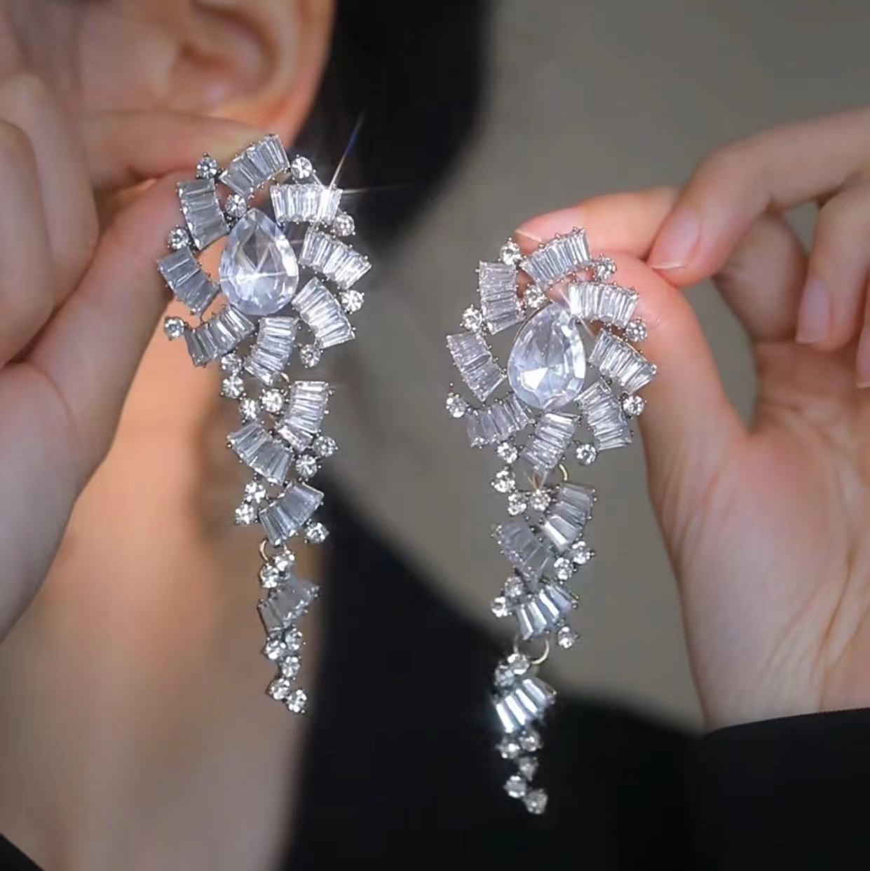 氣質大女主風超閃水鑽花朵耳環花瓣銀針耳釘個性高級感長款耳夾潮