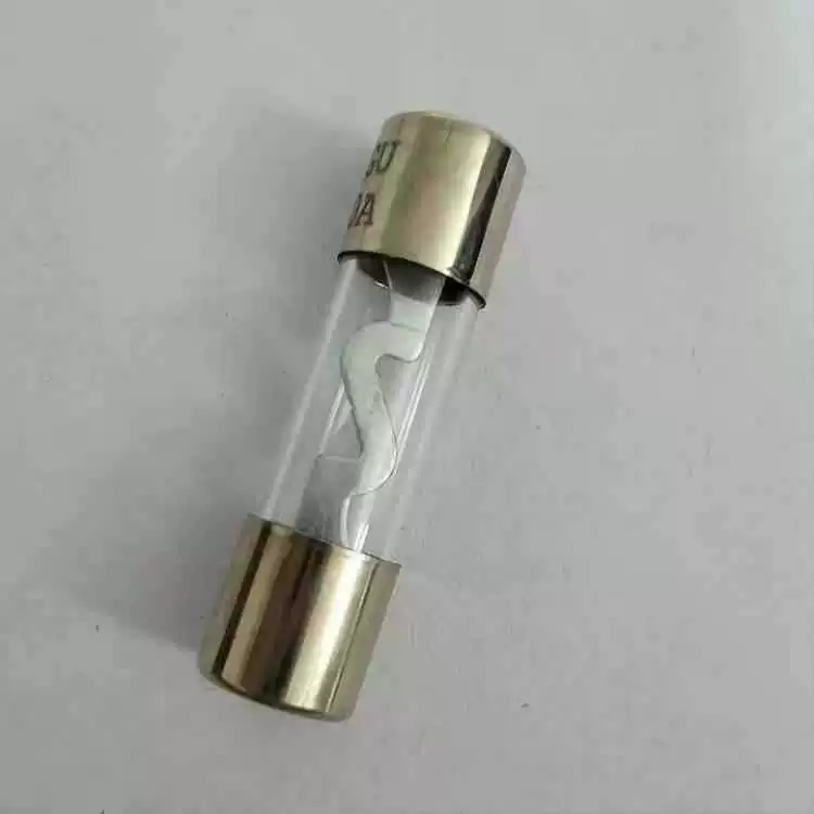 Автомобильный стеклянный предохранитель 10*38 AGU, предохранитель для автозвука, плоский трубчатый предохранитель, картриджный предохранитель для автомобилей