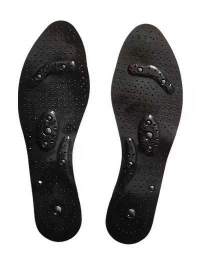 Breathable magnetic massager
