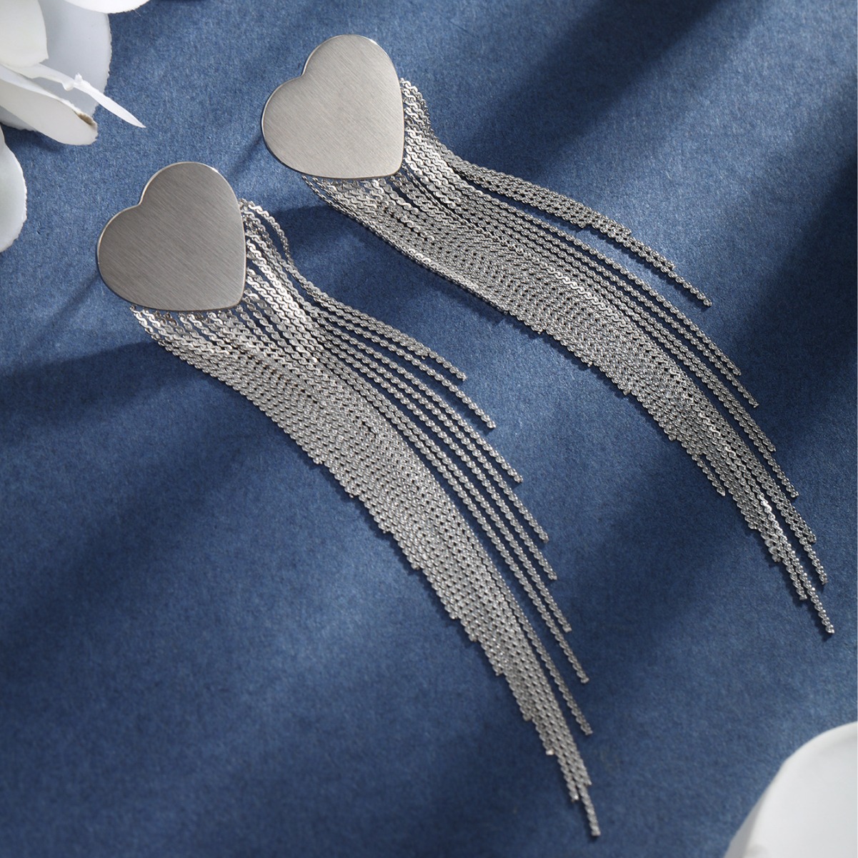 Pulsera de acero inoxidable Xuping joyería de acero inoxidable largo bordado amor aretes personalidad exagerada europea y americana moda OL aretes chapados en oro aretes