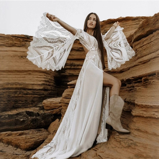 French-Style Wedding Dress, New Spring and Autumn Model, Elegant Bridal Gown, Sexy V-Neck, High-End Dress, Long Sleeves, High Slit, Light Tulle French-Style Wedding Dress, New Spring and Autumn Model, Elegant Bridal Gown, Sexy V-Neck, High-End Dress, Long Sleeves, High Slit, Light Tulle