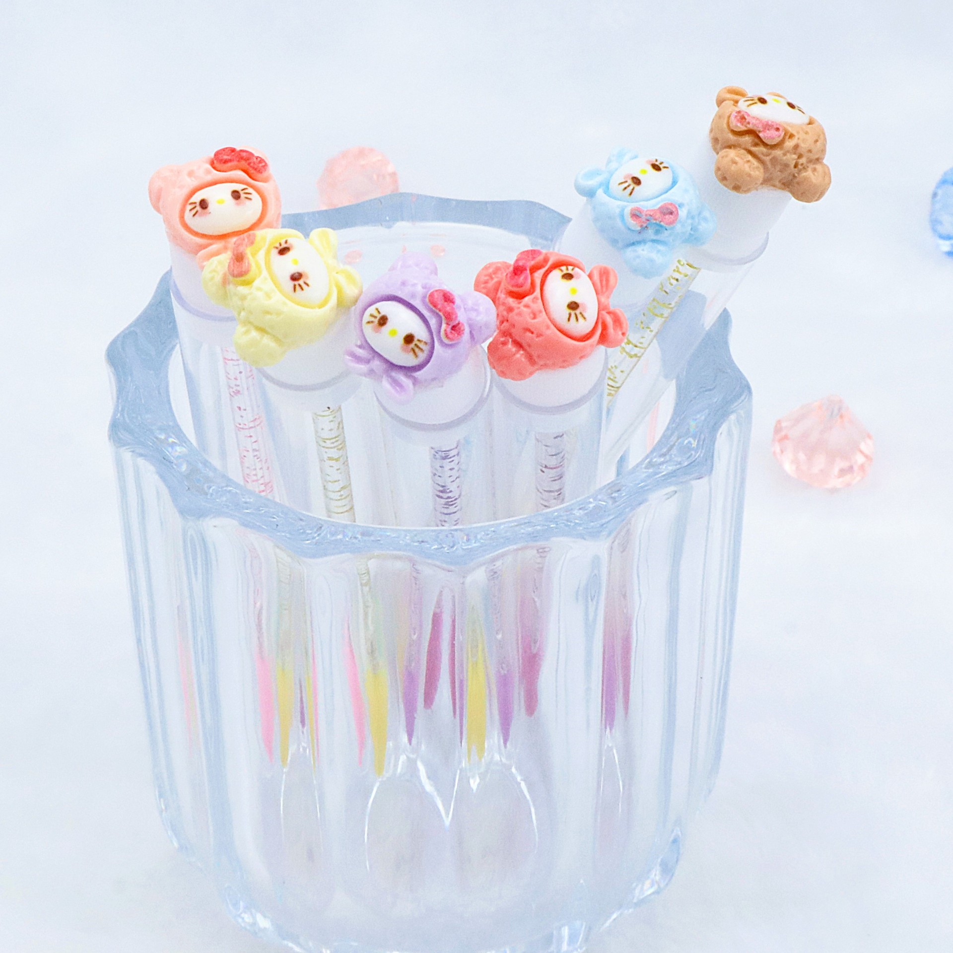 Eyelash Brush (Hello Kitty) Cartoon Mascara Wand, 11.3 cm, assorted character toppers