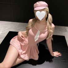 �K�Ǵ�a��Ȥ���¼���У�@�W���Ʒ�Ӿ��Ů�����B�w�WԺ�LJK��ȹ