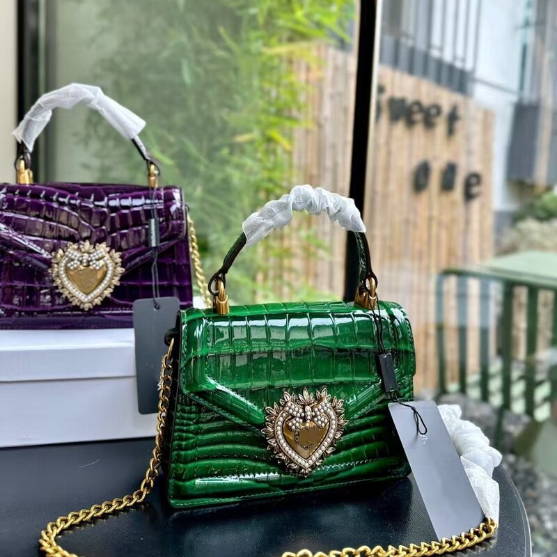 Foreign Trade 2024 New Sicilian Heart Crocodile Pattern Cowhide Handbag Chain Bag Single Shoulder Crossbody Genuine Leather Women's Bag