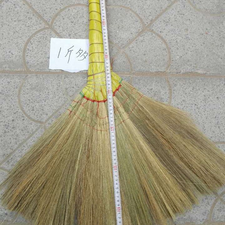 厂家制作老式编织高粱木杆芒草芒花塑料凤尾草笤帚扫把大竹子扫帚