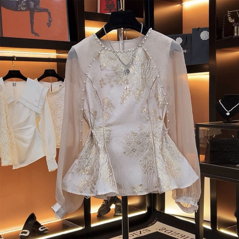 Elegant cute spring fashionable shirt