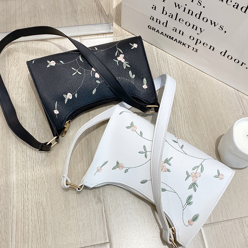 Bolso de brazo bordado bolso de verano 2022 nuevo nicho de diseño universal bolso de hombro bolso de mujer bolso al por mayor