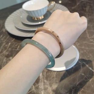 ���lֱ����Ȼ���{ˮ����A�l������Ca؛��ɽ��ˮ�����C��Ů�