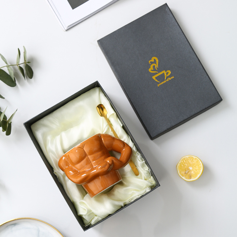 Parodia extraña taza de agua parodia regalo de cumpleaños para niños para enviar novias taza divertida feroz taza muscular masculina