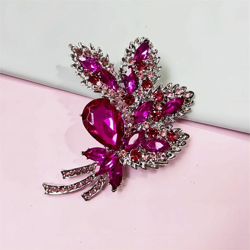 Broche de hoja rosa con estrás para mujer joya elegante_voghion.com