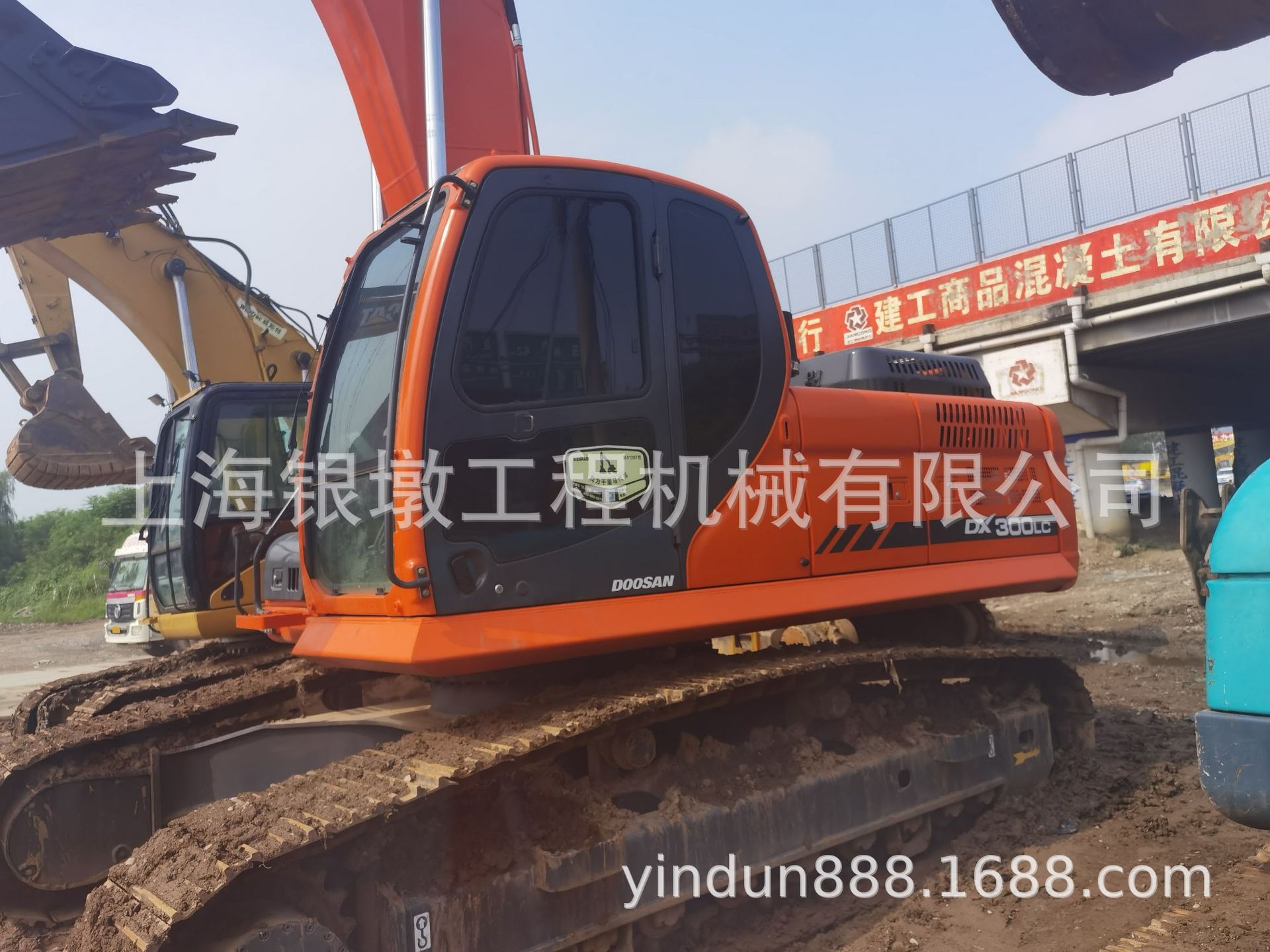 斗山DX300二手挖掘机 斗山履带式矿山钩机