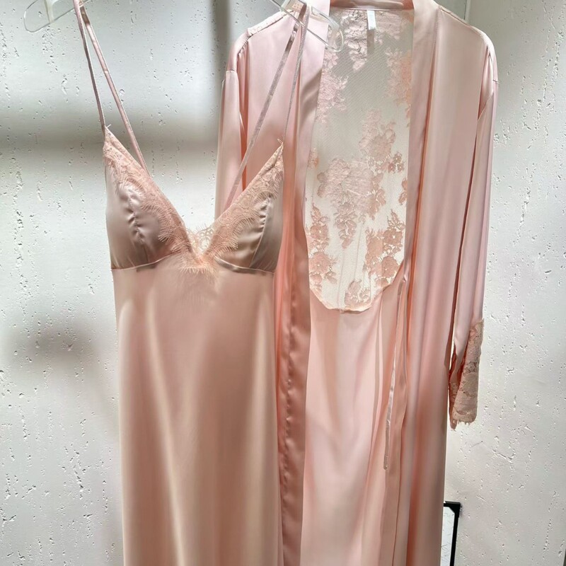 High-End Pure Desire Style Women's Summer Lace-Trimmed Sexy Thin Ice Silk Camisole Dress and Robe Two-Piece Set with Chest Pads High-End Pure Desire Style Women's Summer Lace-Trimmed Sexy Thin Ice Silk Camisole Dress and Robe Two-Piece Set with Chest Pads