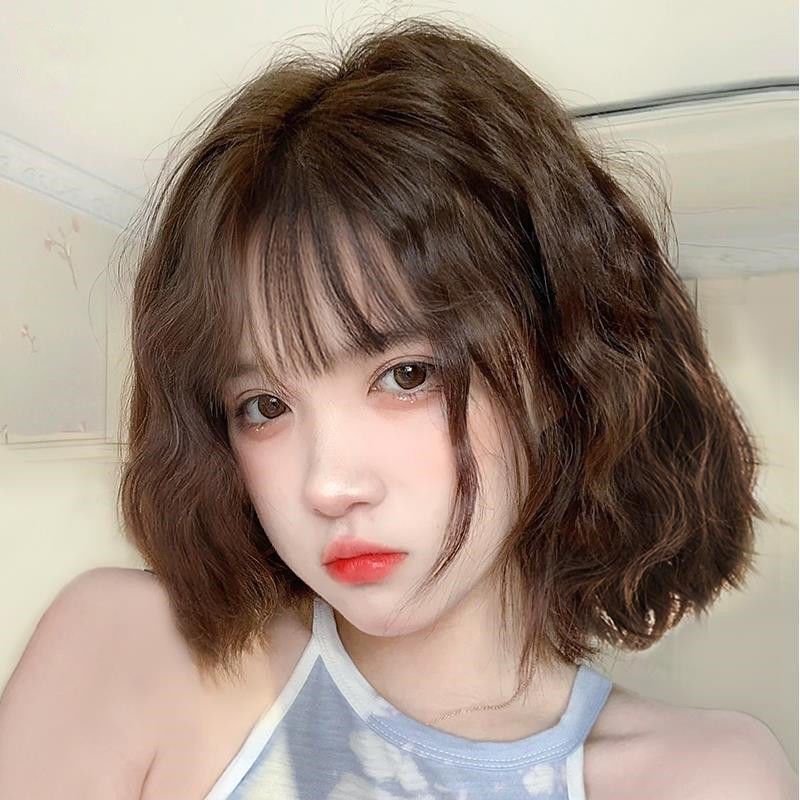 Short Hair Wig for Women, Full Head Style, Internet Celebrity Style, Round Face, Short Curly Hair, Natural Age-Reducing, Wool Curls, Realistic High-Temperature Fiber Short Hair Wig for Women, Full Head Style, Internet Celebrity Style, Round Face, Short Curly Hair, Natural Age-Reducing, Wool Curls, Realistic High-Temperature Fiber